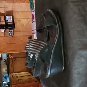 Skechers Rumblers Black Wedge Sandal size 10